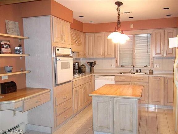 5th image of 3832 McCarty Dr