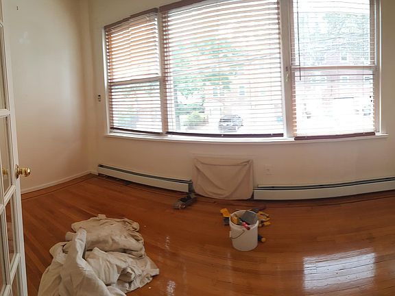 3rd image of 4233 215th St