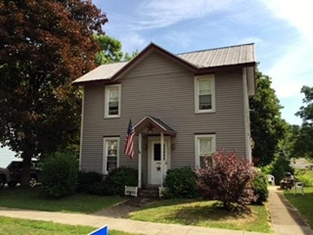 1st image of 114 Kipp St