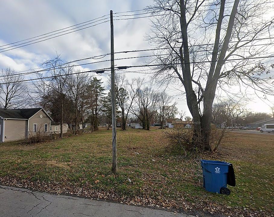 1st image of 423 W Park St
