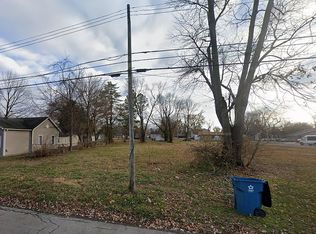 423 W Park St, Du Quoin, IL 62832