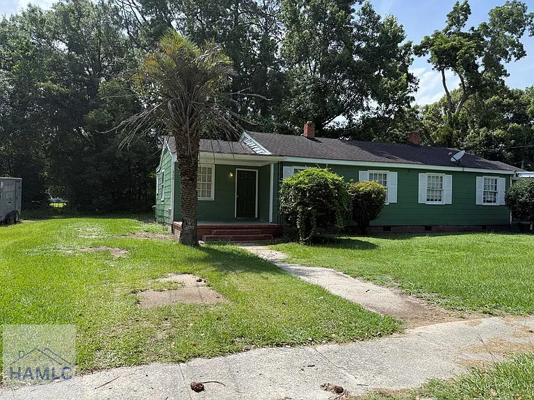 348 S Bamboo St — Photo 1