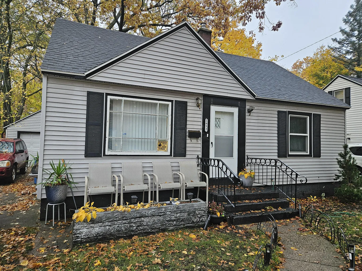 2912 Temple St photo 1
