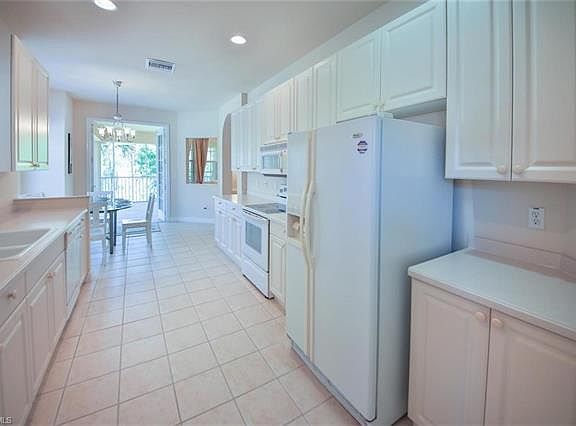 4th image of 14000 W Hyde Park Dr APT 201