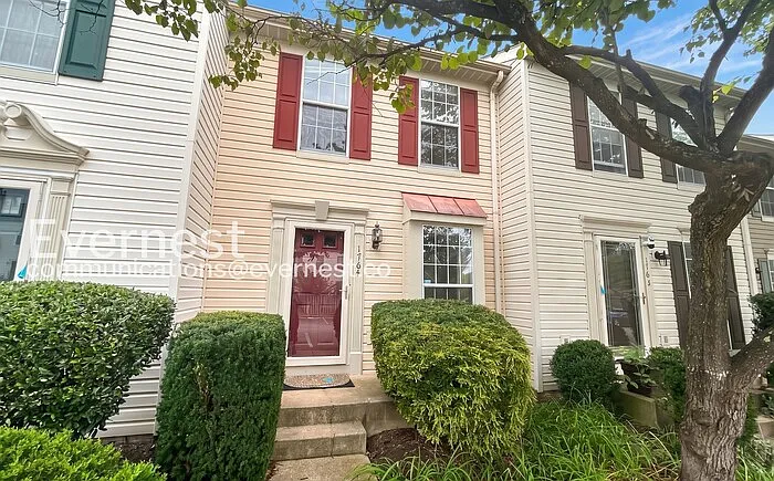1764 Tiger Lily Cir