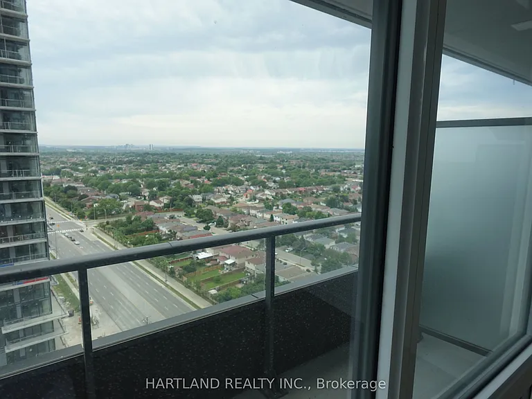448 Burnhamthorpe Rd W #1801 — Photo 7