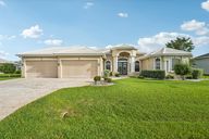 SW 43rd Ln-S2409-002.jpg