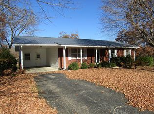 95 Hemlock Ln, Greeneville, TN 37745