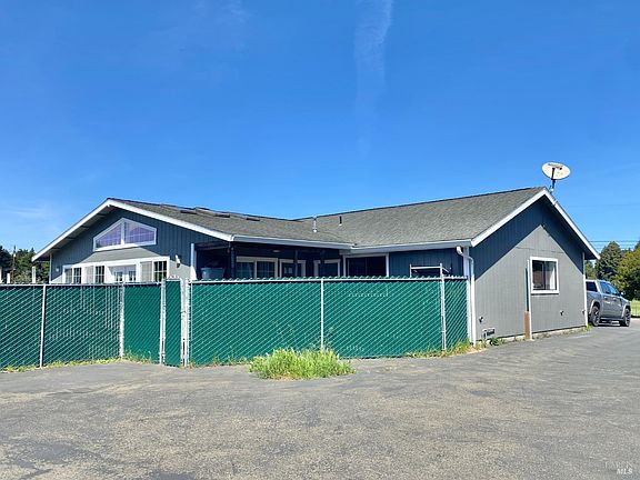 3rd image of 31945 Johnson Lane