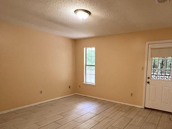 5th image of 13452 Windridge Dr