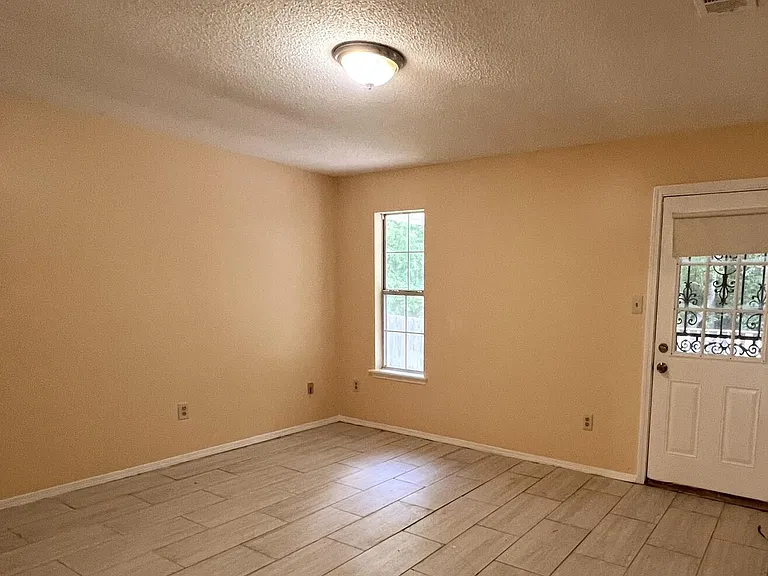 13452 Windridge Dr — Photo 5