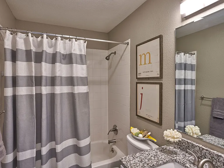 The Fountains Apartments — Photo 23