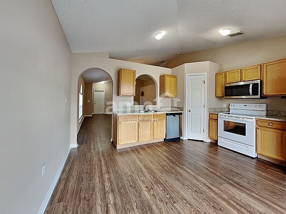 3rd image of 30339 Birdhouse Dr