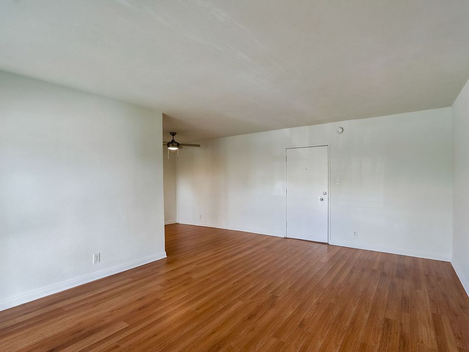 10584 Santa Monica Blvd 10584 Santa Monica Blvd Los Angeles CA Zillow 10584-santa-monica-blvd-10584-santa-monica-blvd-los-angeles-ca-zillow