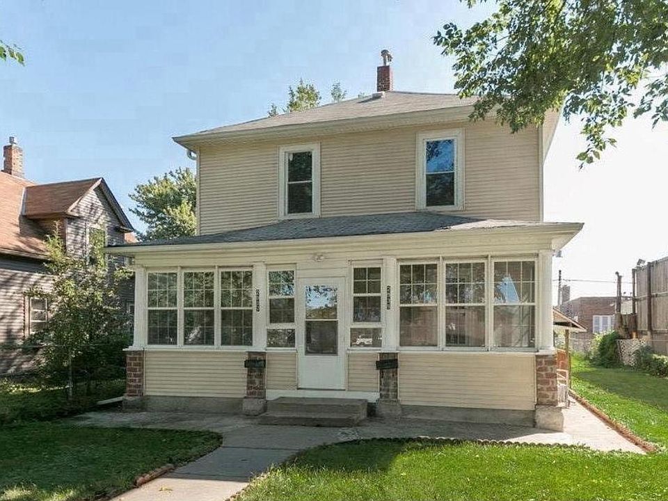 Front of the duplex... Welcome home!