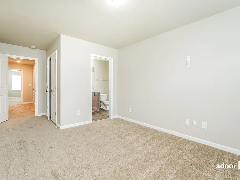 1327 Bass Ln — Photo 12
