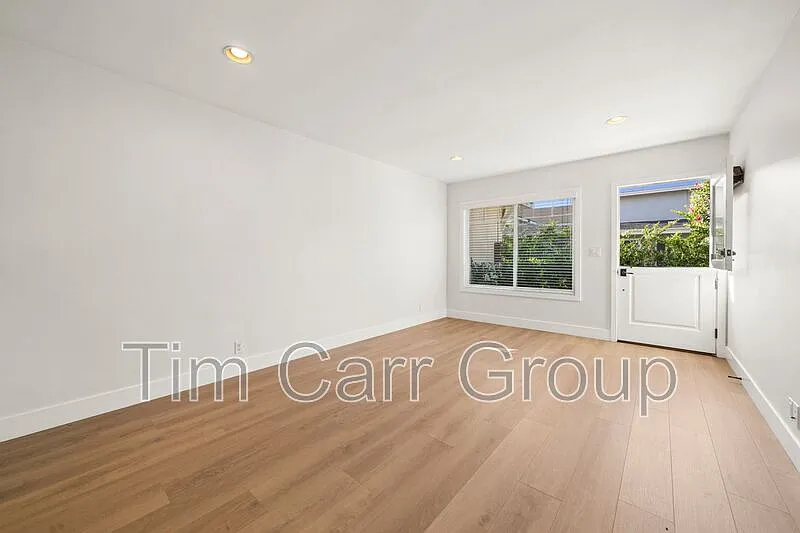 2 bed, 1.0 bath, 765 sqft, $3,995 — Photo 3