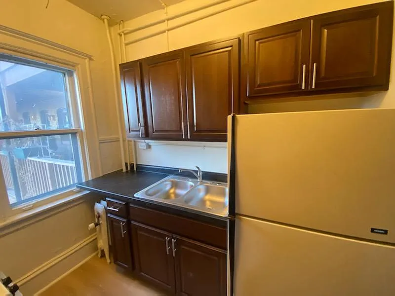 Studio, 400 sqft, $925 — Photo 4