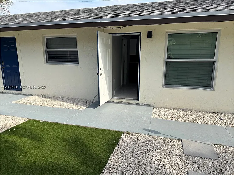 1533 NW 2nd Ave #1 — Photo 11