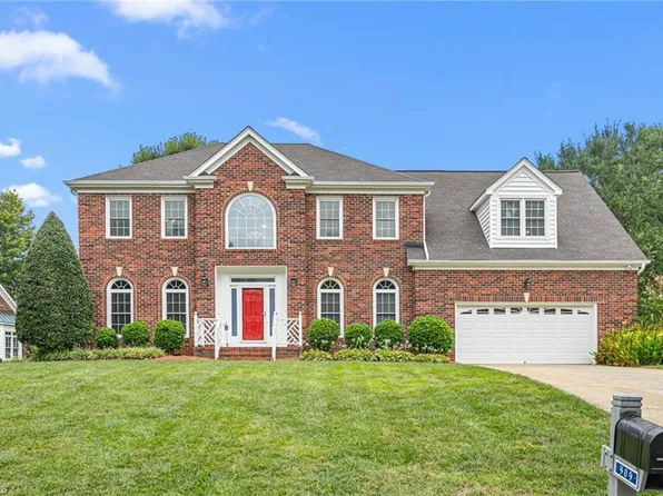 909 Haddington Ct S, Whitsett, NC 27377