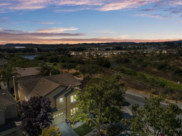 4 La Hacienda St, Watsonville, CA 95076