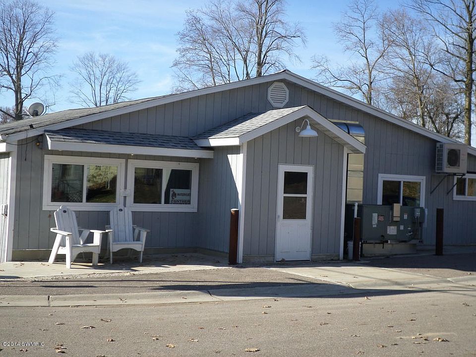 1st image of 8690 Lake Ave