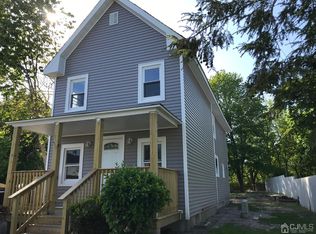 35 John St, Helmetta, NJ 08828