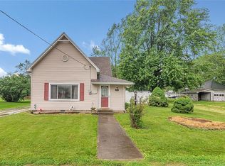 120 S Meridian St, Goldsmith, IN 46045