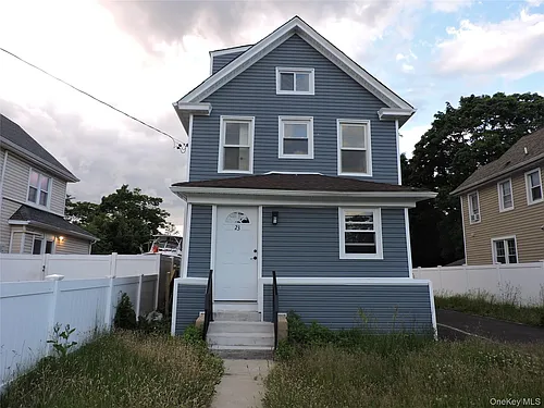 23 Maple Ave Photo 1