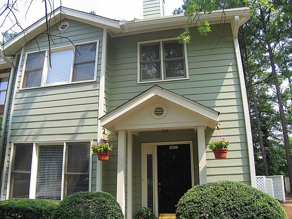2nd image of 239 Peachtree Hollow Ct