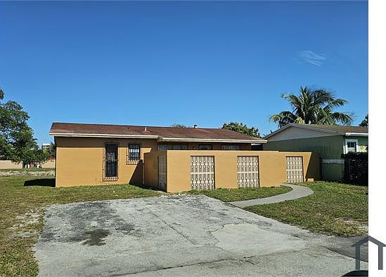 1st image of 19233 NW 28th Ct