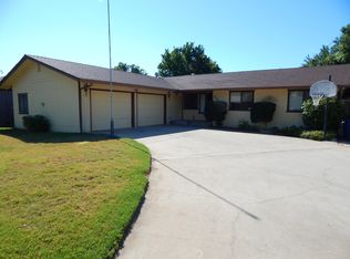 339 Rivella Vista Dr, Redding, CA 96001