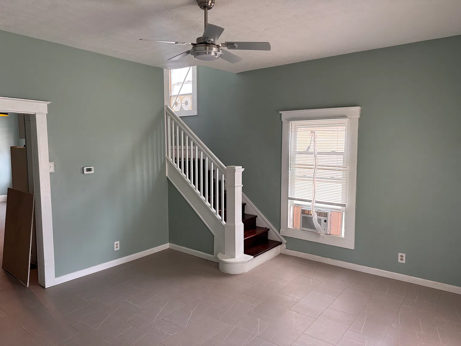 2 bed, 1.5 bath, 1250 sqft, $1,400 — Photo 2