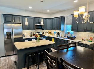 21 Everett Rd UNIT 1B, Albany, NY 12205