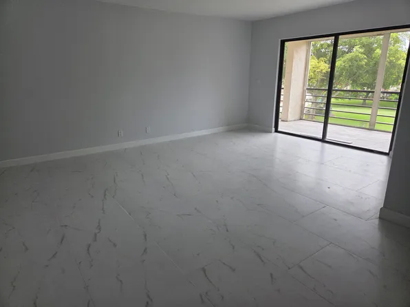 5917 Via Vermilya, Lake Worth, FL