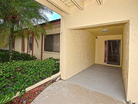 2nd image of 2997 Bent Pine Dr #2997