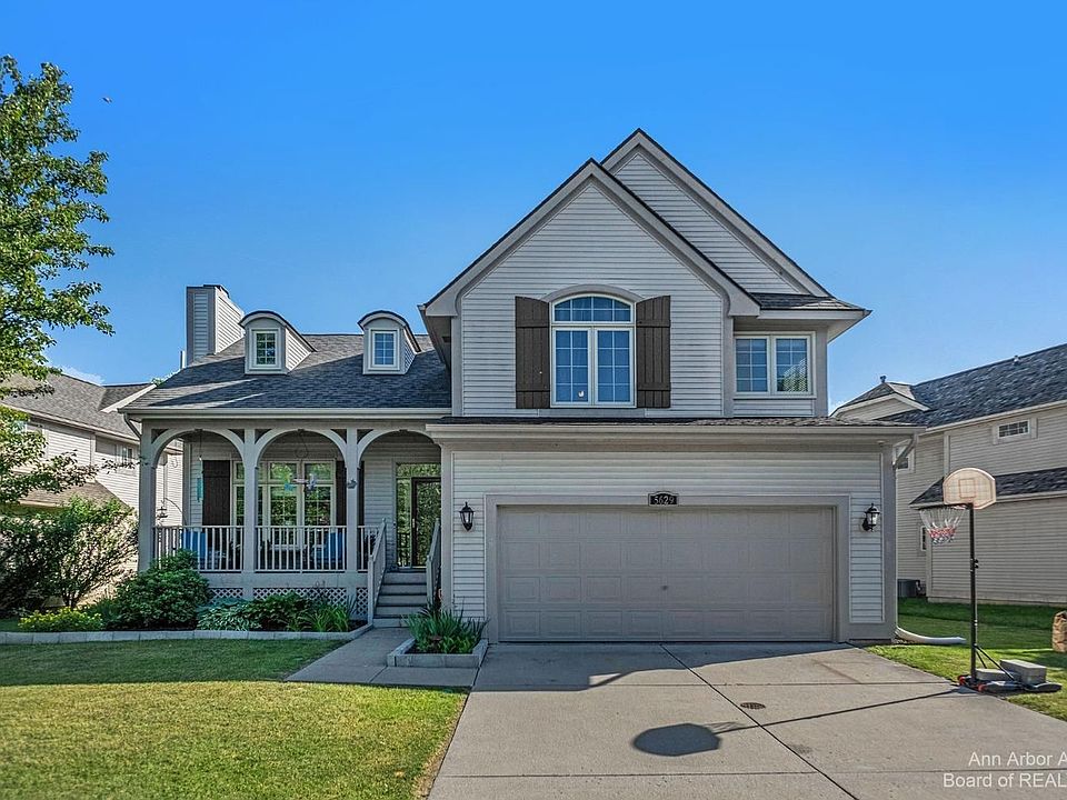1st image of 5629 Versailles Ave