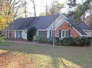 566 Spring Lake Dr, Shreveport, LA 71106