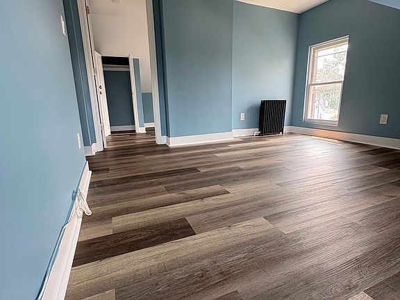 2nd image of 217 S 10th Ave Floor 1