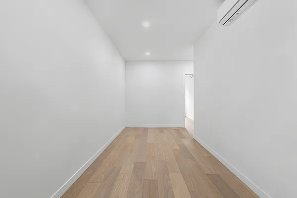 Rented by Compass | media 9