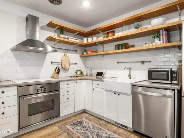 509 E 100th St S, Provo, UT 84606