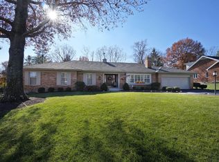 7037 Woodsedge Dr, Anderson Twp, OH 45230