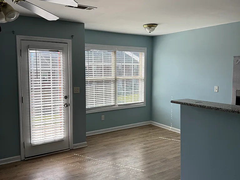 7712 Autry Cir — Photo 4