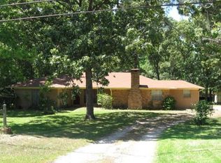 1210 Fish Hatchery Rd, Huntsville, TX 77320