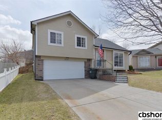 4745 N 149th Avenue Cir, Omaha, NE 68116