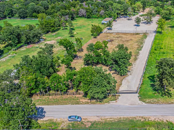 12100 Garden Grove Dr, Dallas, TX 75253