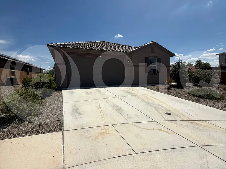 8840 E Raven Hill Way — Photo 2