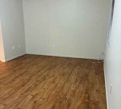 3rd image of 630 Palisades Dr #630