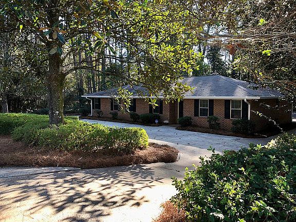 2nd image of 503 Pinecrest Dr