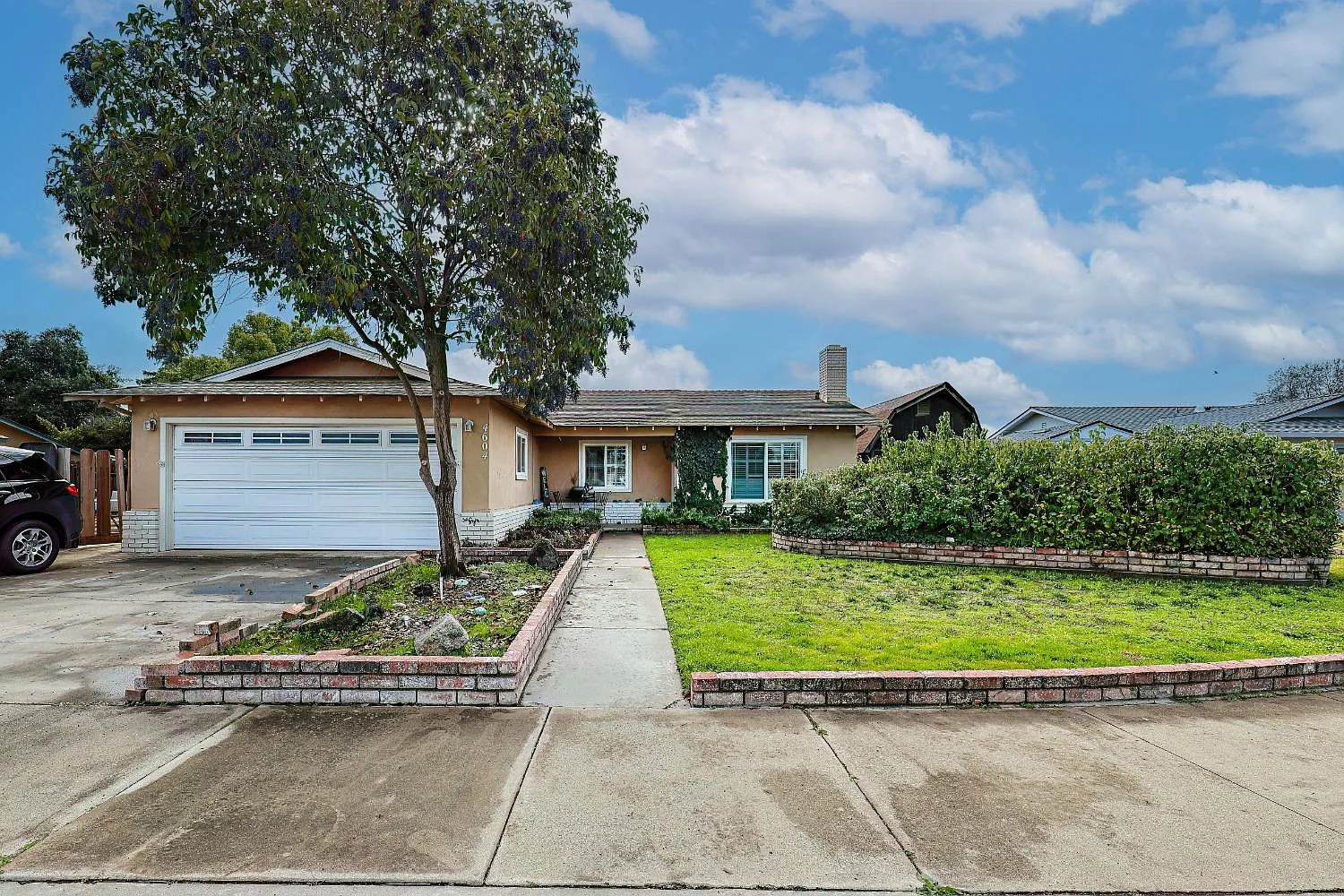 4604 Brandi Way photo 1